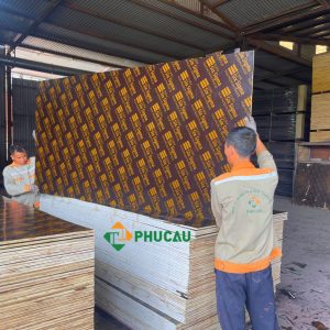 ván ép phủ phim trơn - filmfaced plywood- shuttering plywood- ván cốp pha phủ phim - www.phucau.vn