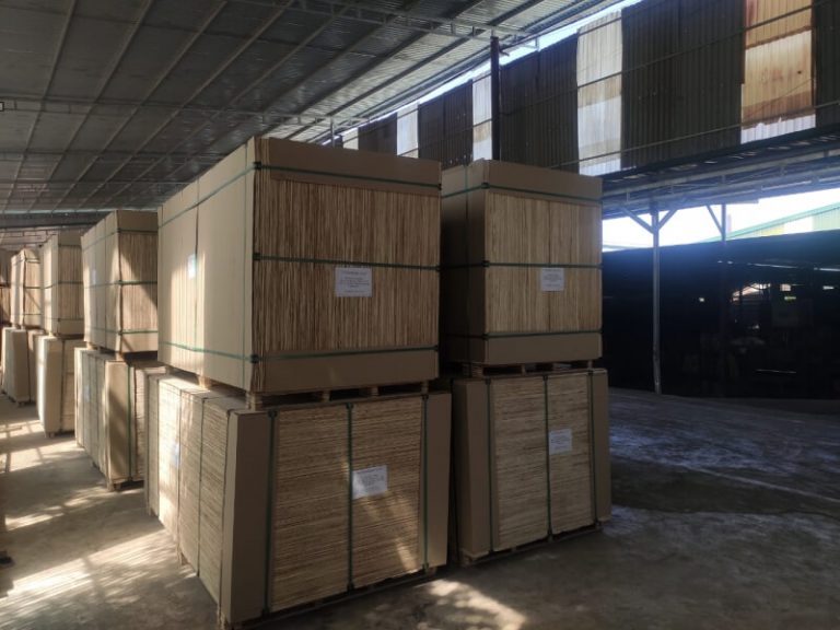 many plywood pallets are stacked up on eachother at Phu Cau factory